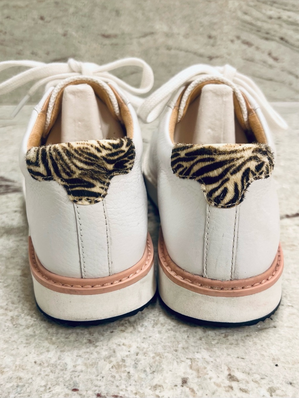 Hush Puppies White Leather Sneakers with Zebra Accent SZ 8.5 - Picture 2 of 8
